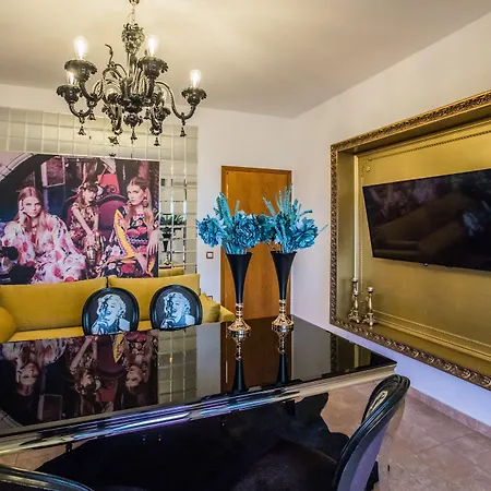Luxury Suites - Parking , Central Suites Διαμέρισμα *