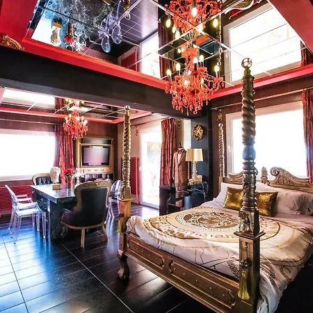 Luxury - Free Parking